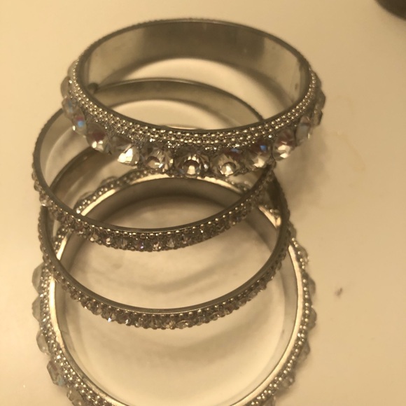 Traditional solid bangles - Picture 2 of 2